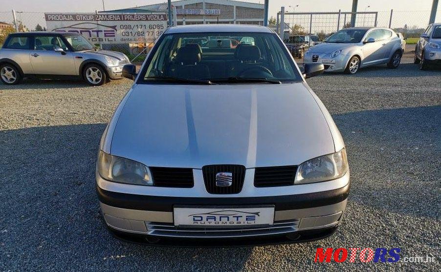 2002' SEAT Cordoba photo #1