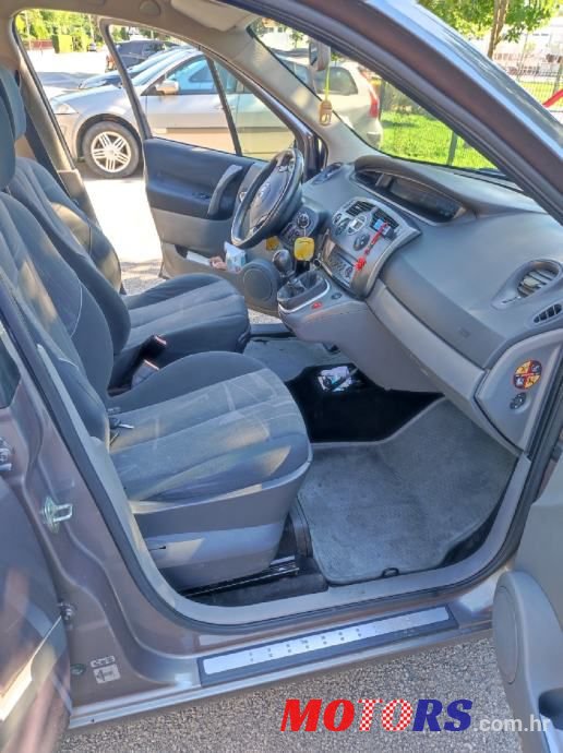 2004' Renault Scenic 1,9 Dci photo #6