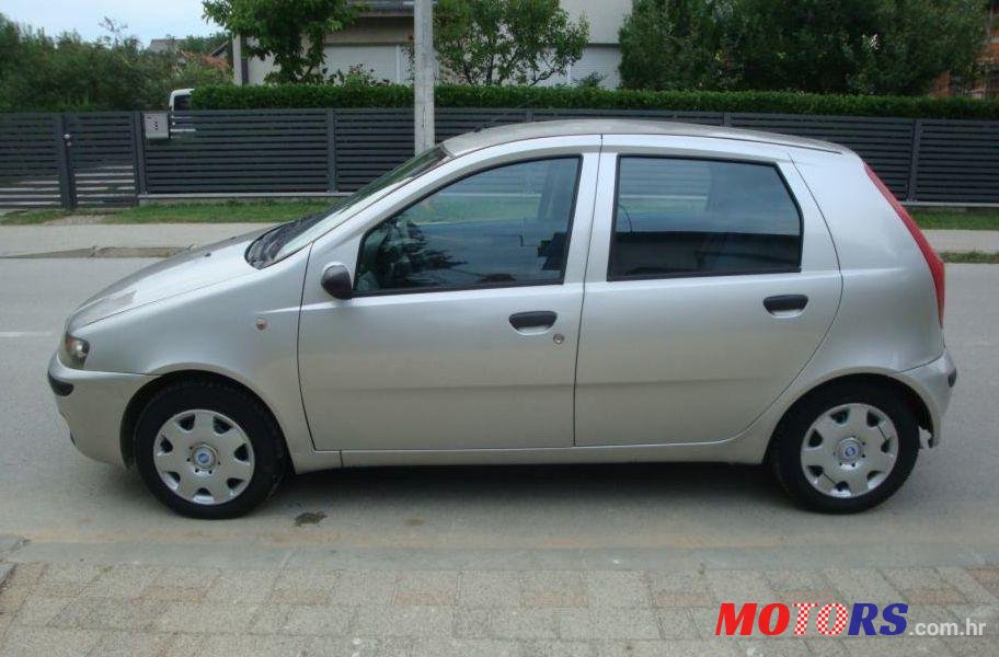 2002' Fiat Punto 1,2 Sx photo #1