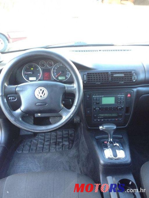 2001' Volkswagen Passat 1,9 Tdi photo #2