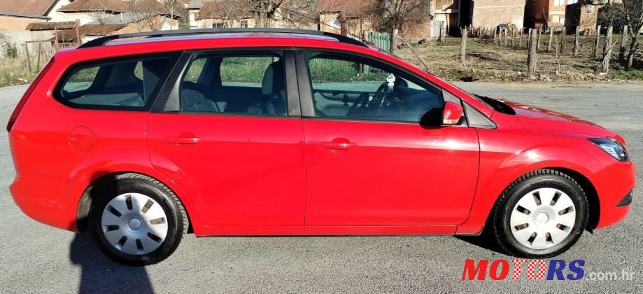 2009' Ford Focus Karavan photo #4