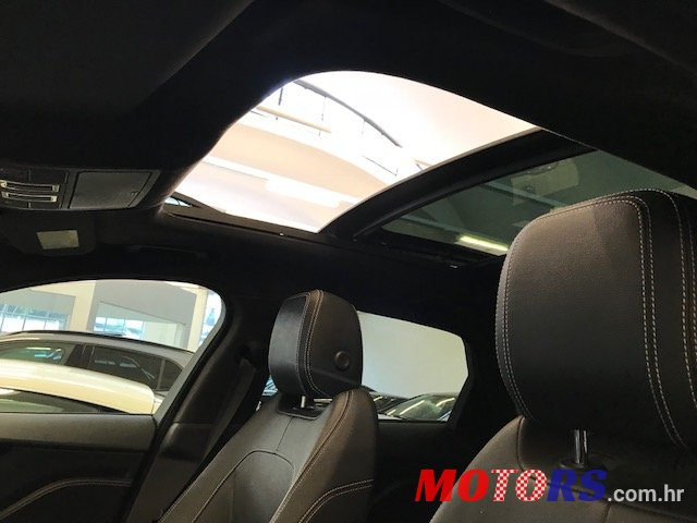 2017' Jaguar Daimler f-pace photo #4