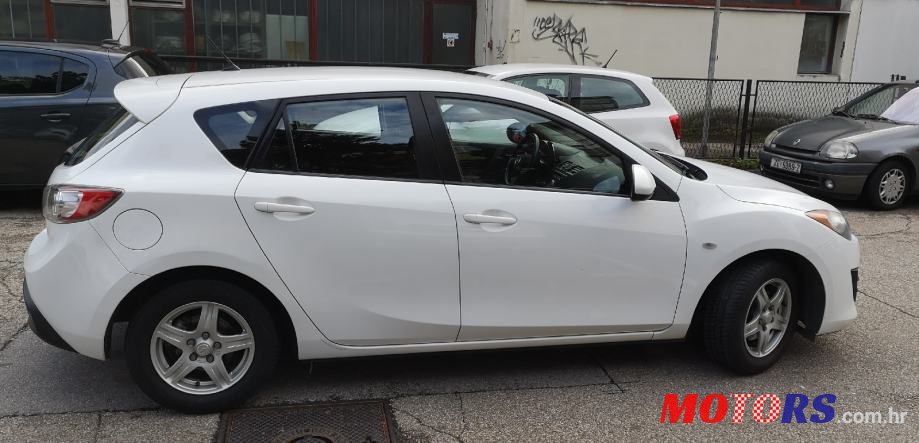 2010' Mazda 3 photo #5