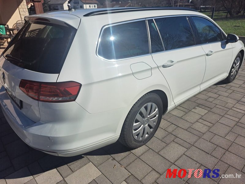 2019' Volkswagen Passat Variant photo #5
