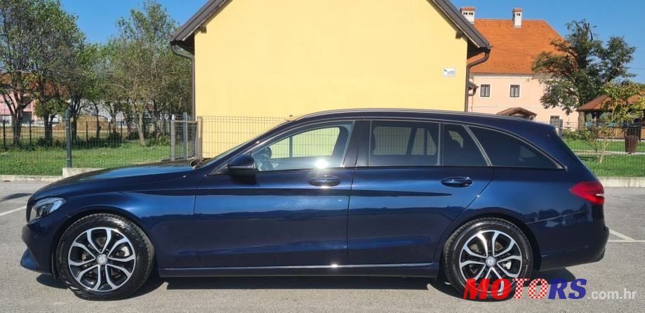 2016' Mercedes-Benz C-Klasa Karavan photo #4