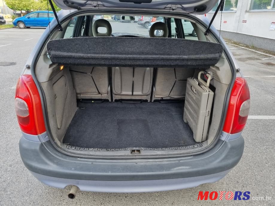 2001' Citroen Xsara Picasso 1,6 I photo #6