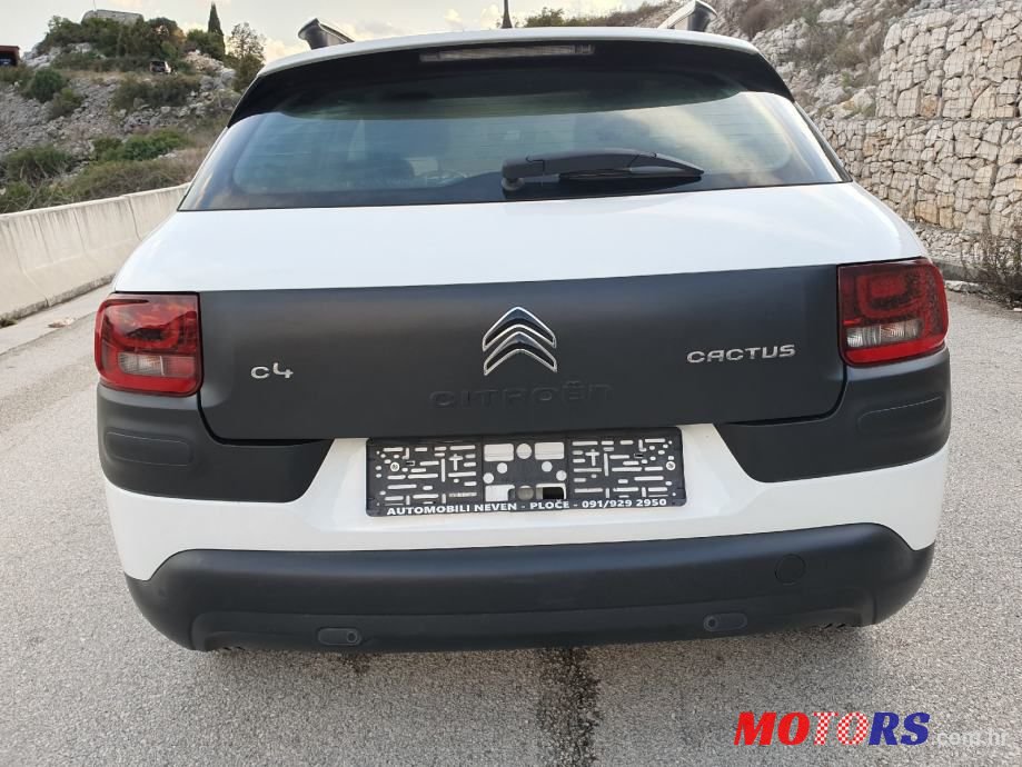 2016' Citroen C4 Cactus photo #6