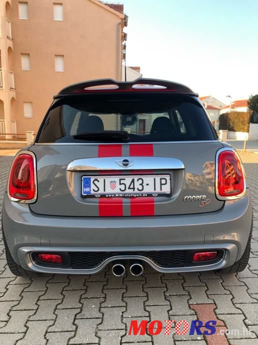 2015' MINI Cooper Sd photo #6