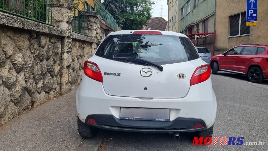 2009' Mazda 2 1,3 I Ce photo #2