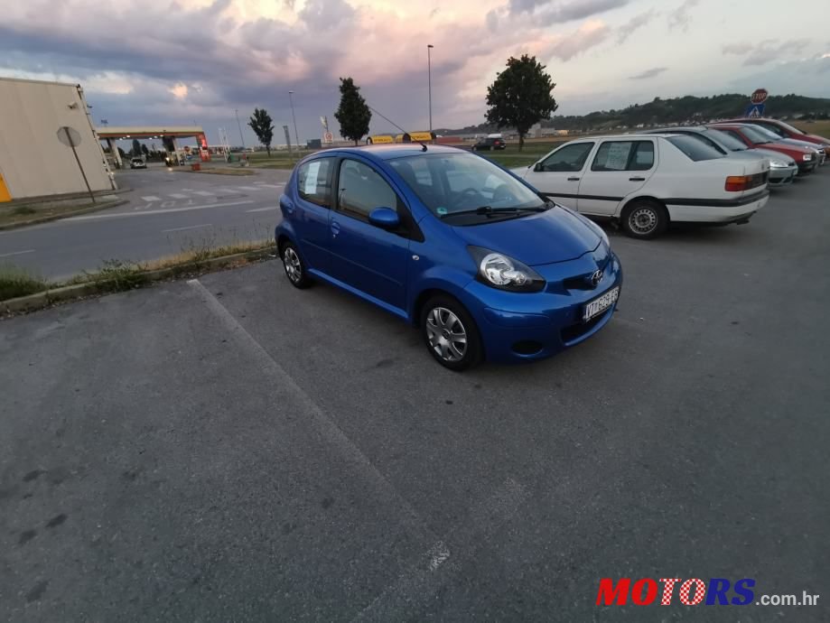 2009' Toyota Aygo 1.1. photo #1