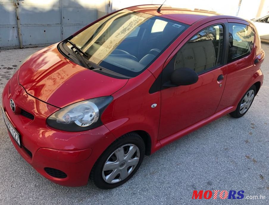 2009' Toyota Aygo Cool 1,0 Vvt-I photo #1