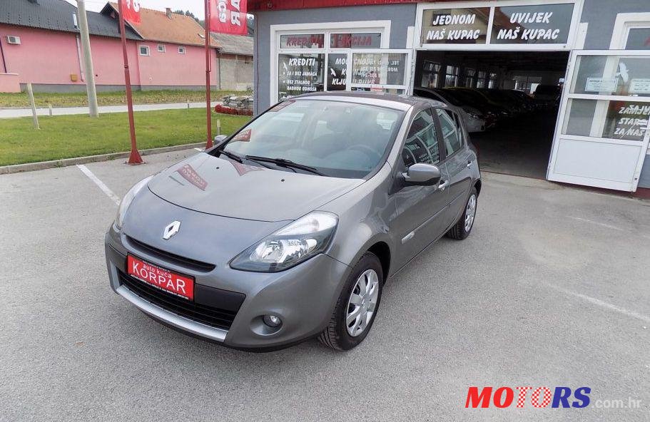 2011' Renault Clio 1,2 16V photo #1