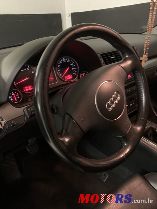 2003' Audi A4 Avant photo #1