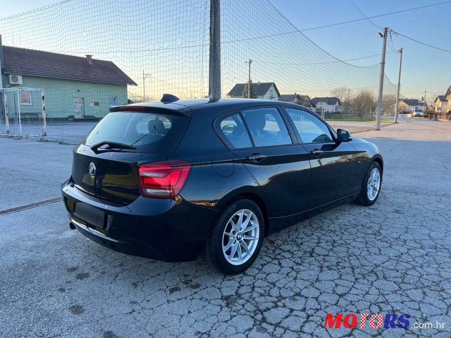 2012' BMW Serija 1 118I Sport photo #5