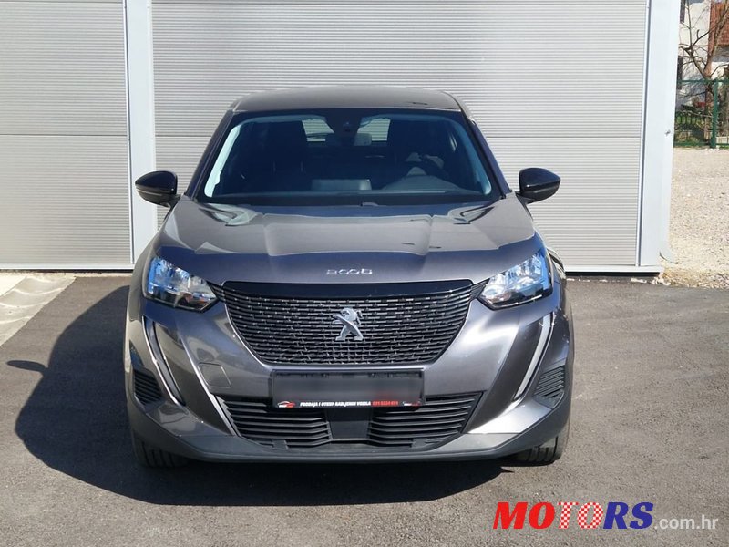 2022' Peugeot 2008 1,5 photo #2
