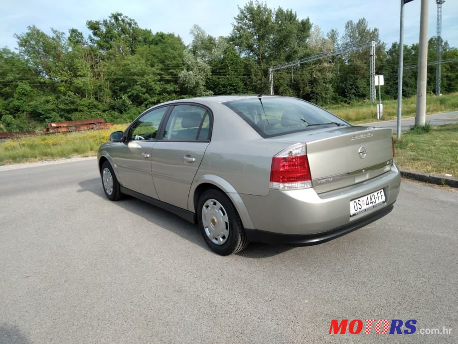 2004' Opel Vectra 2,0 photo #4