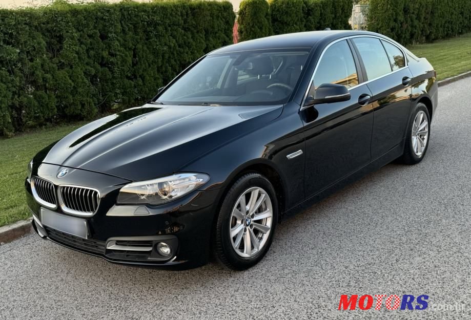 2013' BMW Serija 5 518D photo #2
