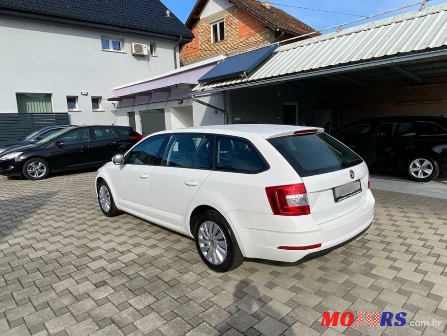 2017' Skoda Octavia Combi photo #4
