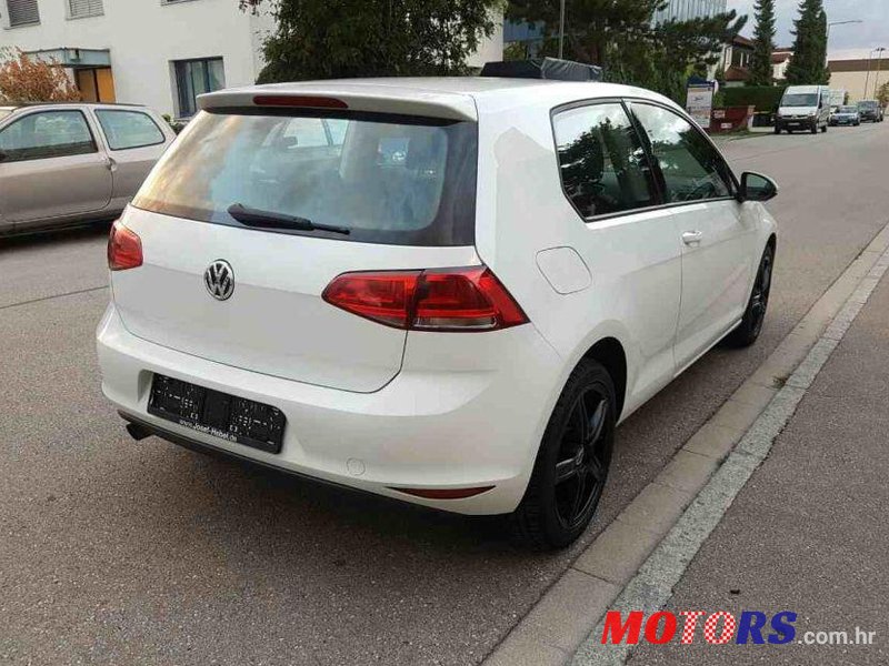 2013' Volkswagen Golf VII 1,6 Tdi Bmt photo #1