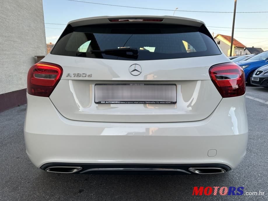 2016' Mercedes-Benz A-Klasa A 180 photo #4