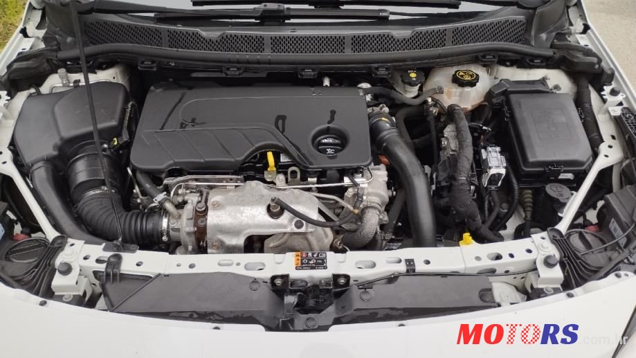 2018' Opel Astra Karavan photo #3