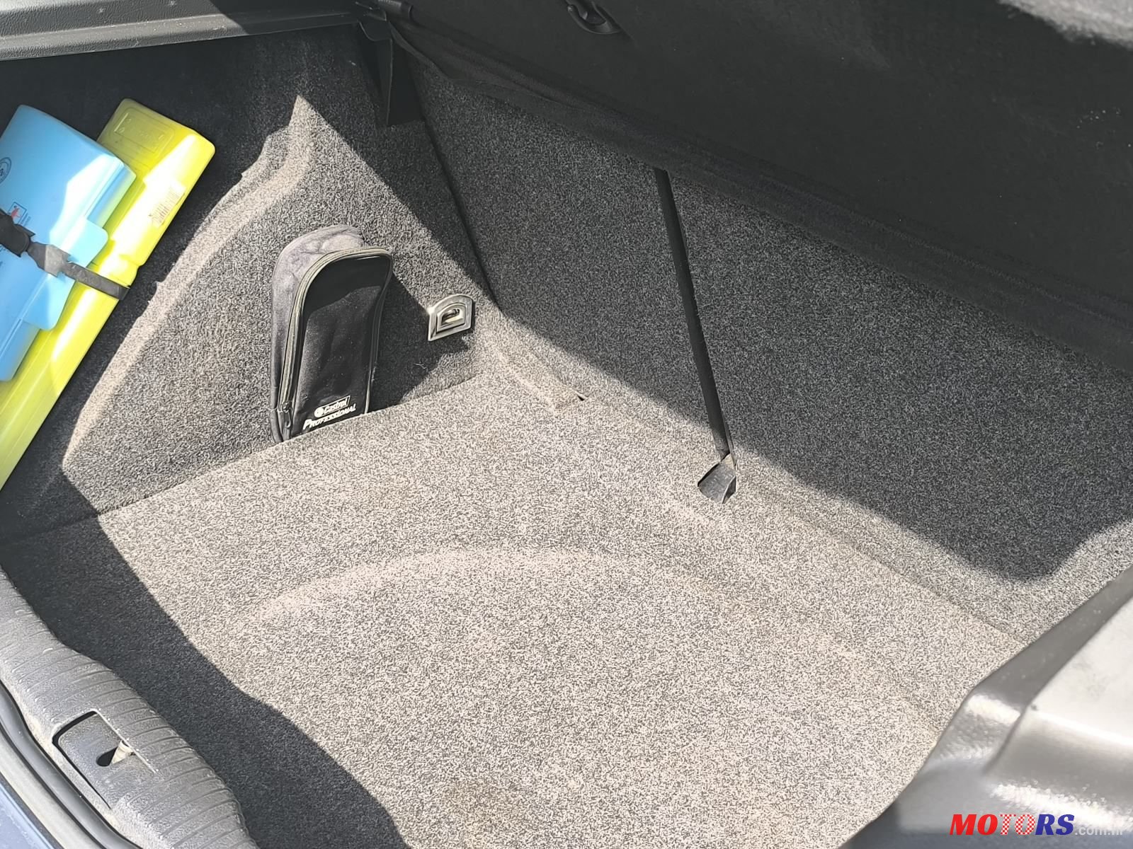 2003' Volkswagen Golf IV 1,4 photo #4