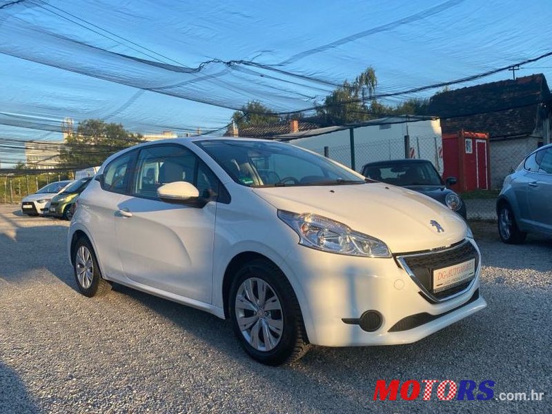 2015' Peugeot 208 1,0 Vti photo #1