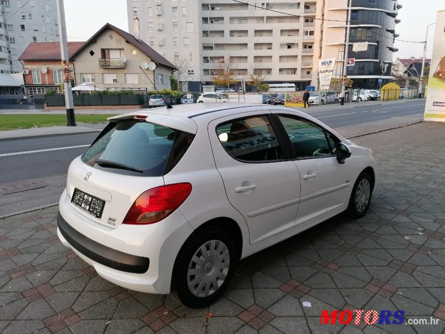 2011' Peugeot 207 1,6 Hdi photo #4