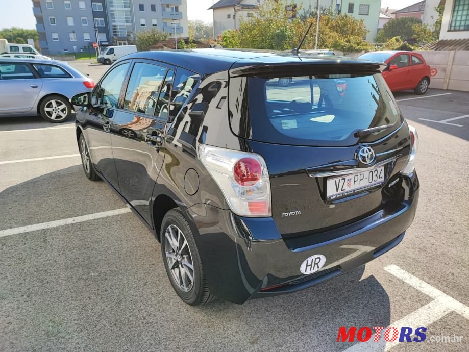 2014' Toyota Verso photo #3