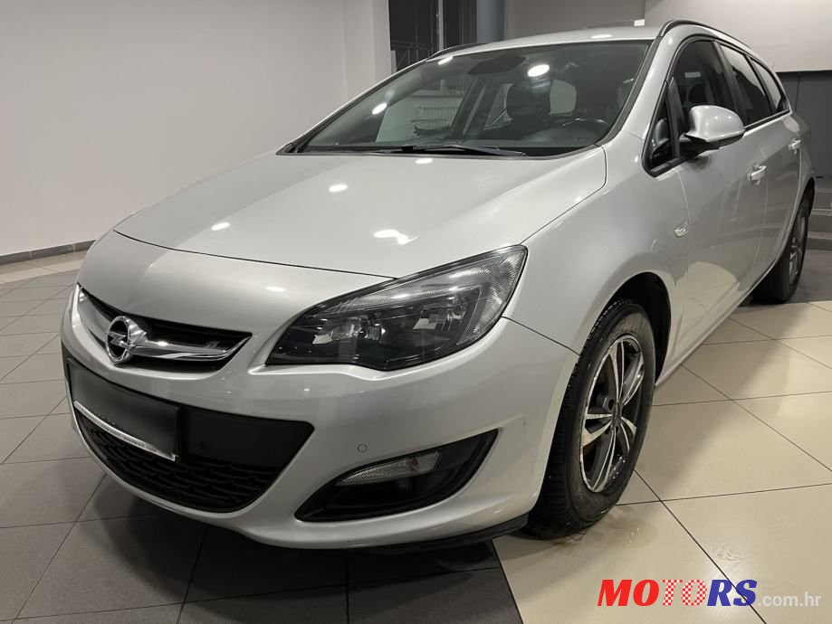 2015' Opel Astra Karavan photo #1