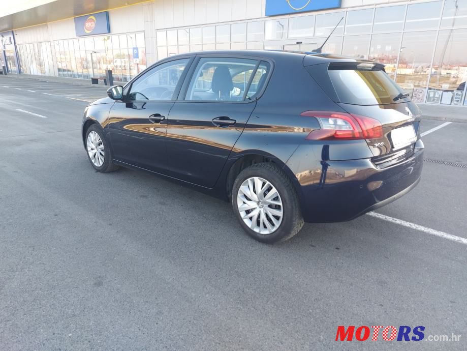 2018' Peugeot 308 photo #3