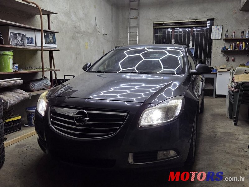 2010' Opel Insignia 2,0 Cdti photo #2