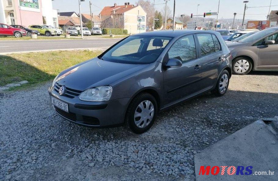 2008' Volkswagen Golf V 1,4 photo #1