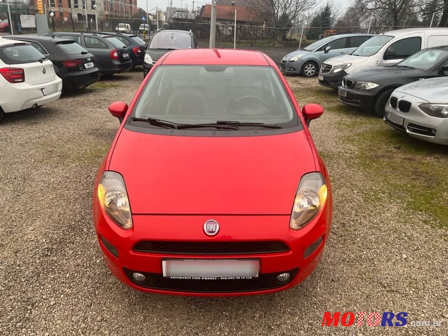 2012' Fiat Punto photo #3
