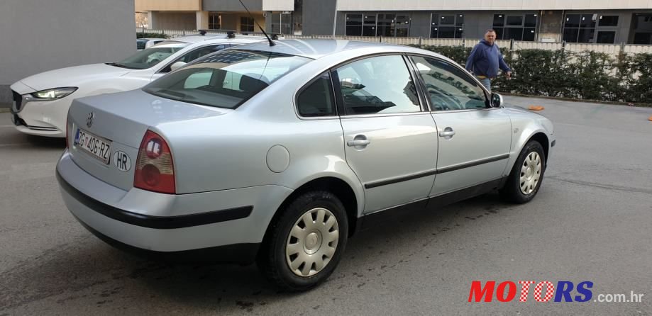 2002' Volkswagen Passat 1,9 Tdi photo #5