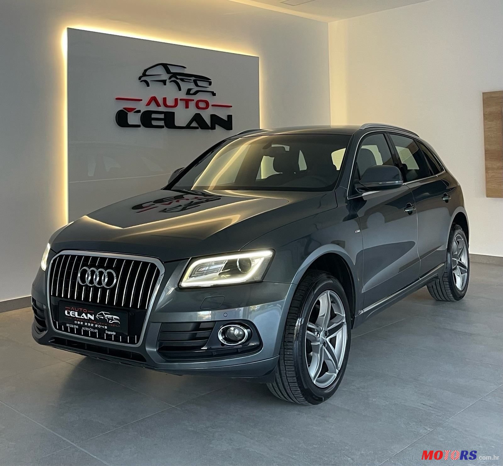2012' Audi Q5 S-Tronic photo #4