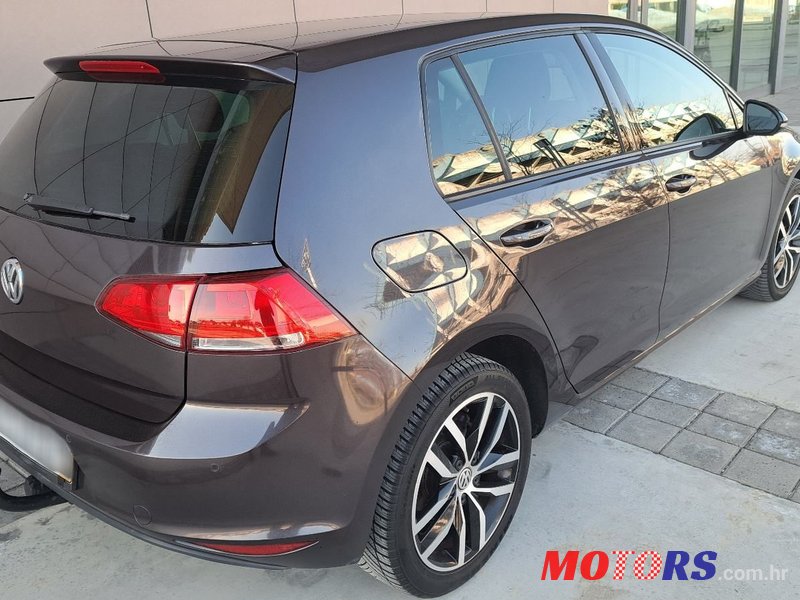2015' Volkswagen Golf VII 1,6 Tdi photo #5