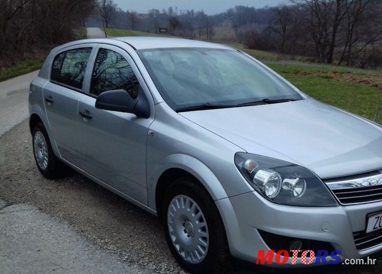 2010' Opel Astra 1,4 photo #1