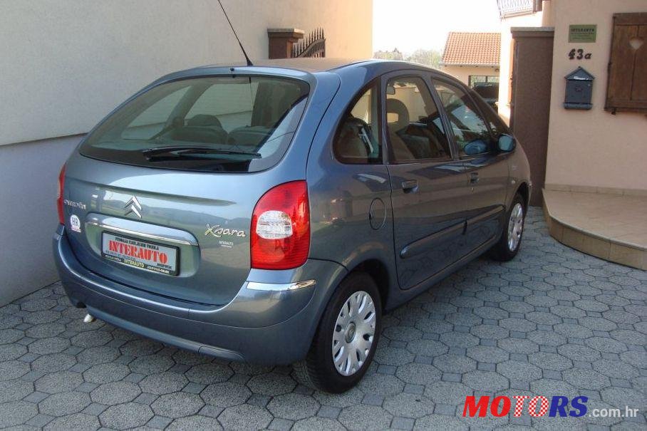 2008' Citroen Xsara Picasso 1,6 Hdi photo #2