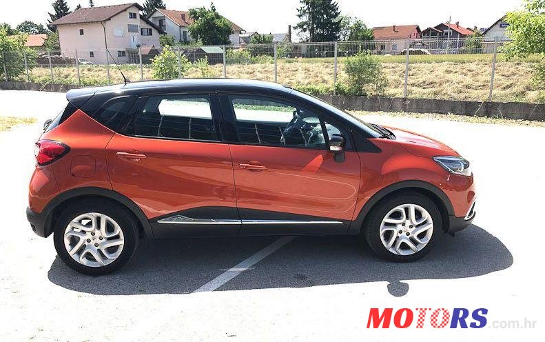 2015' Renault Captur Dci 90 photo #3