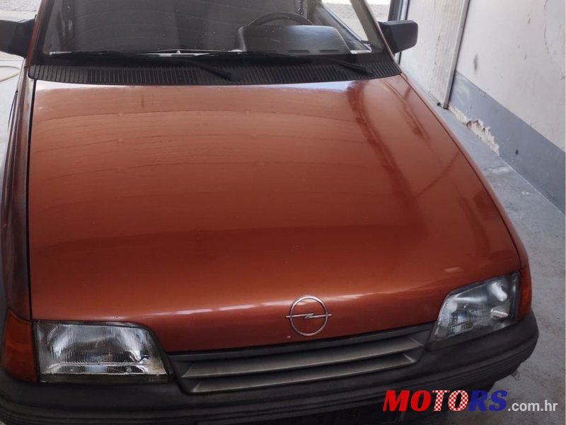 1988' Opel Kadett 1.2 E photo #4
