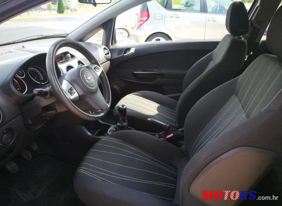 2009' Opel Corsa 1,3 Cdti photo #2