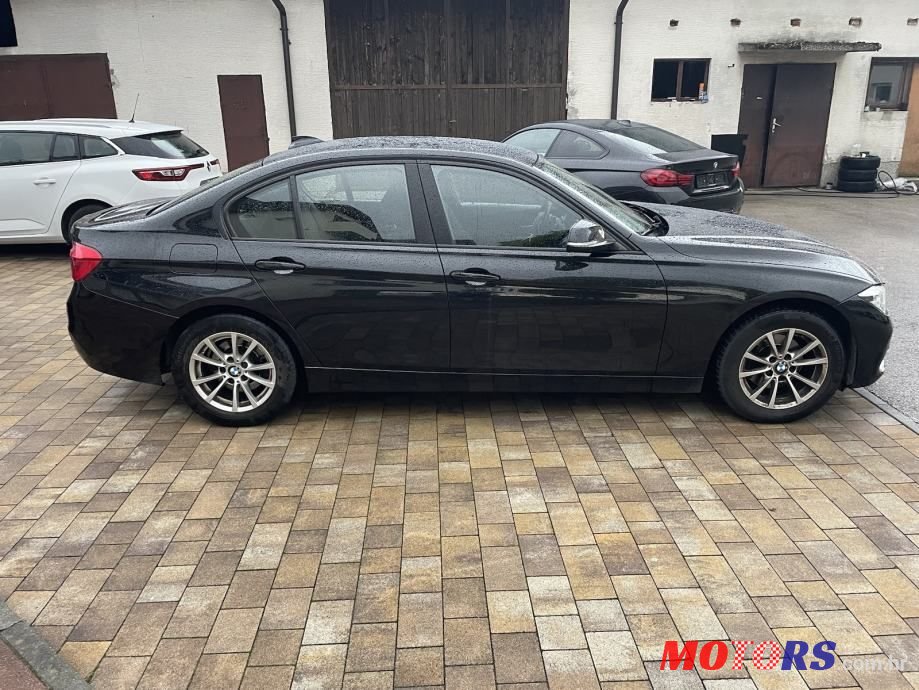 2017' BMW Serija 3 318D photo #4