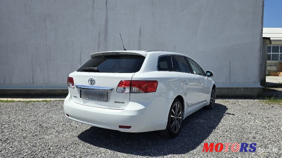 2013' Toyota Avensis 2,0 D-4D photo #6