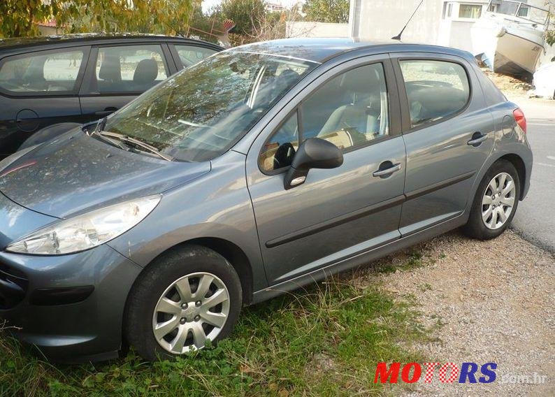 2008' Peugeot 207 1,4 Hdi photo #1