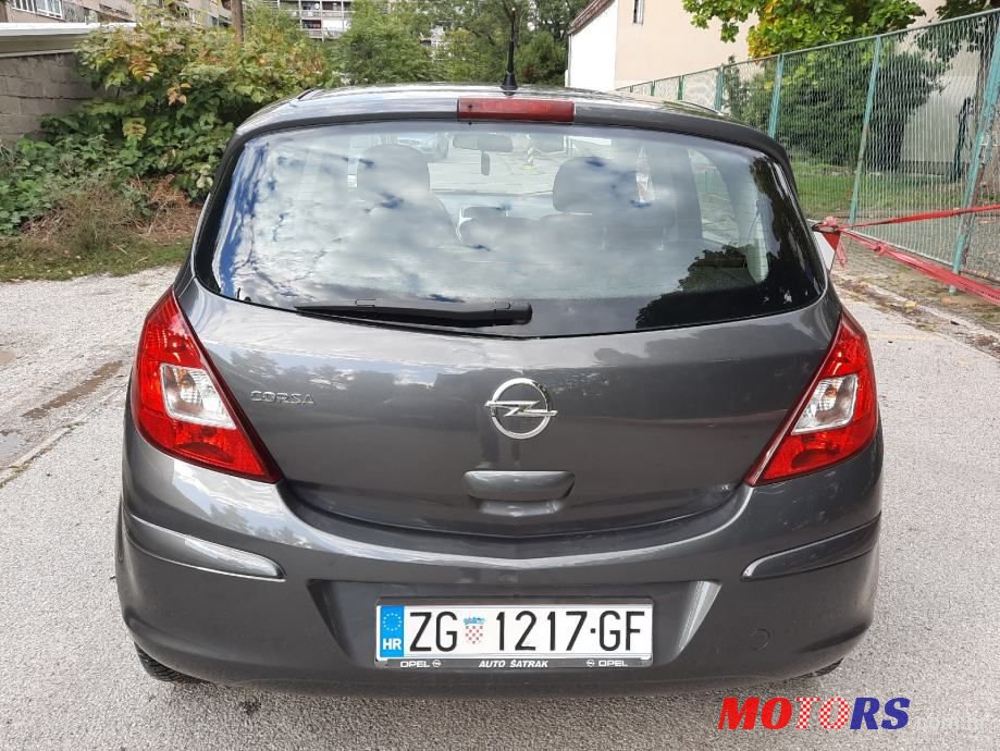 2011' Opel Corsa photo #5