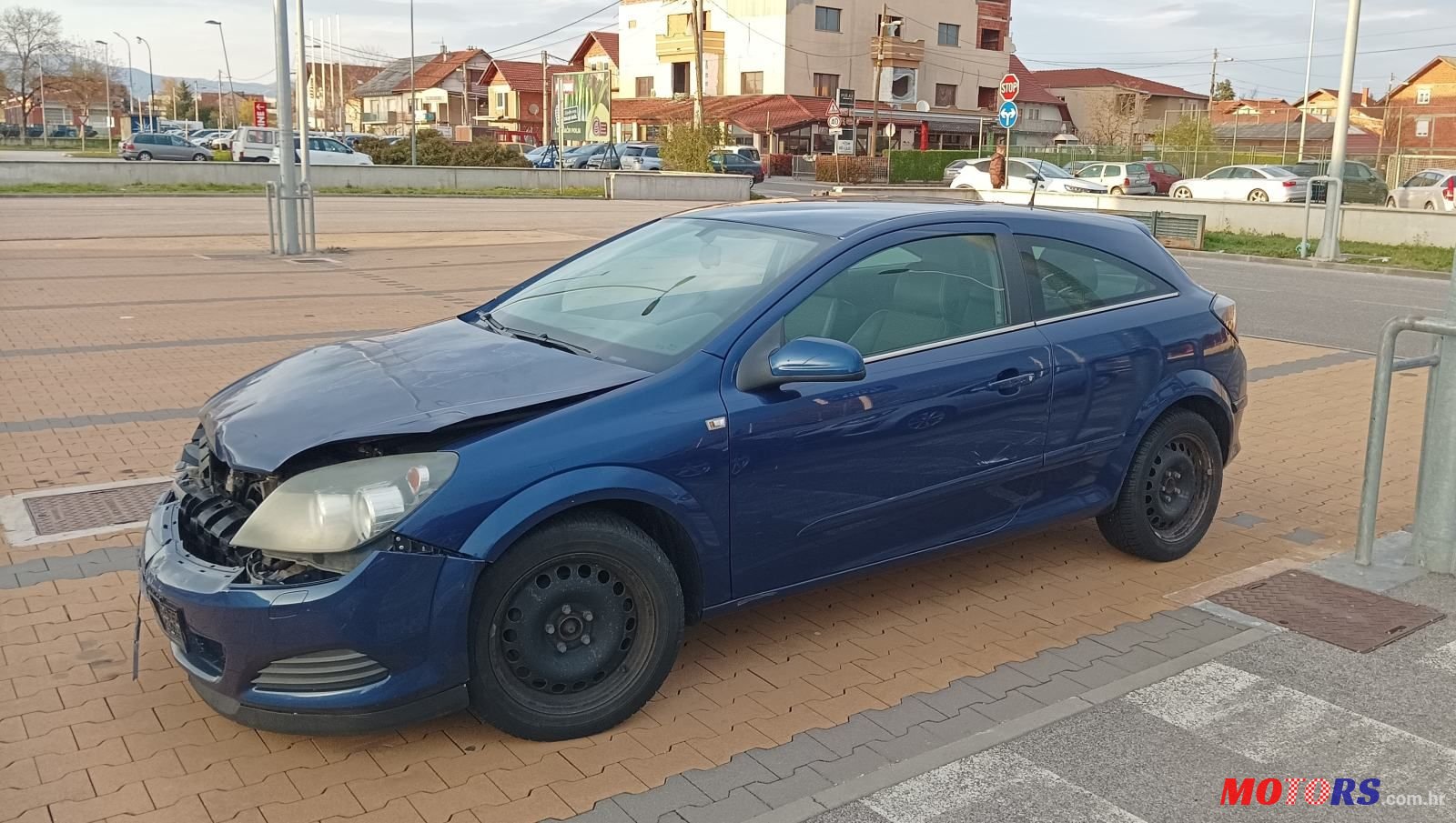 2007' Opel Astra Coupe photo #3