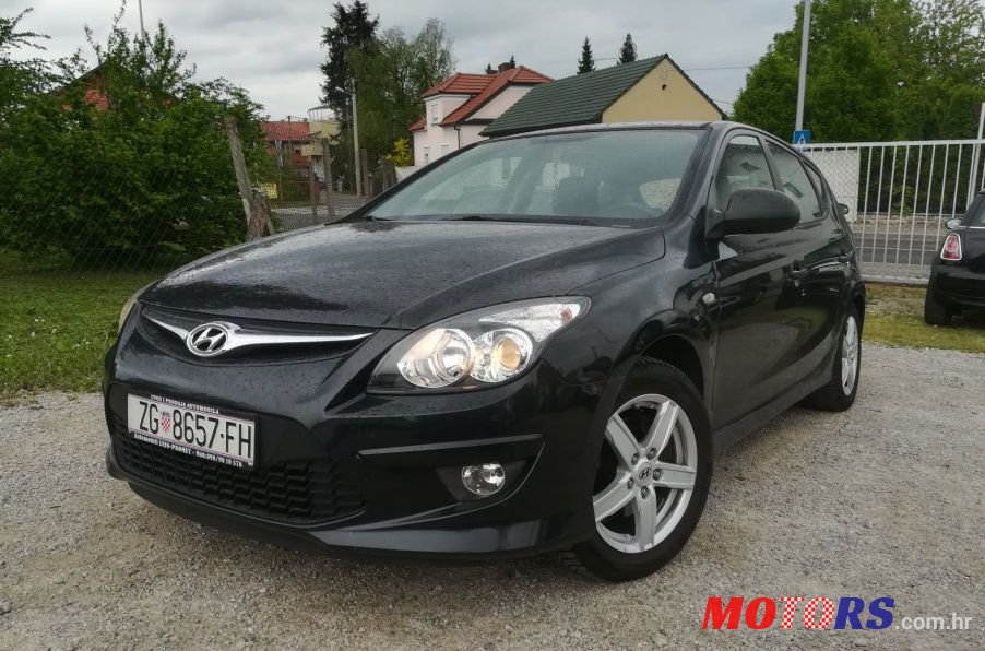 2011' Hyundai I30 1,6 Crdi photo #1