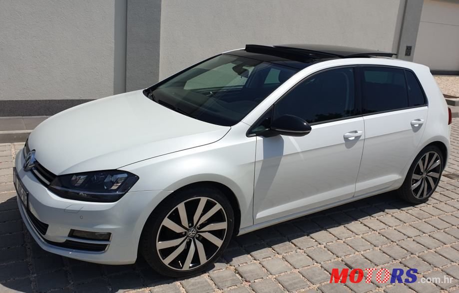2014' Volkswagen Golf VII 2,0 Tdi Dsg photo #2