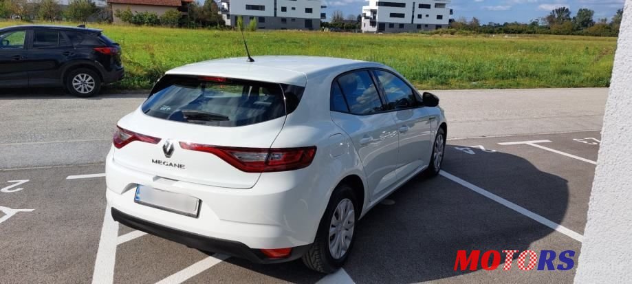 2017' Renault Megane Dci 90 photo #2